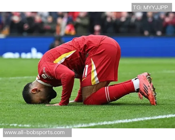 利物浦今夏计划引进中卫球员萨拉赫坚定希望继续留队