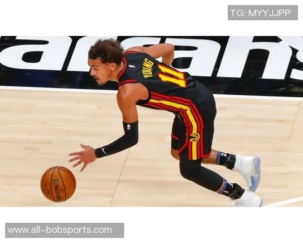 小里评论科林斯合同价值与被吹杨的高薪形成鲜明对比