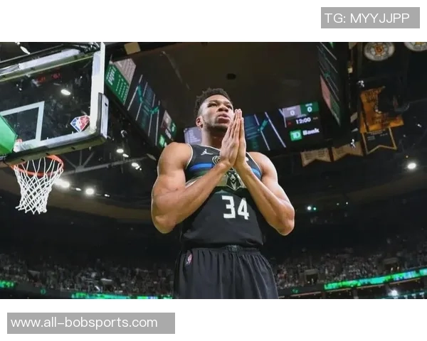 字母哥荣膺周最佳赛季前三战场均36分16板7助投篮命中率高达683 字母哥荣膺周最佳赛季前三战场均36分16板7助投篮命中率高达683